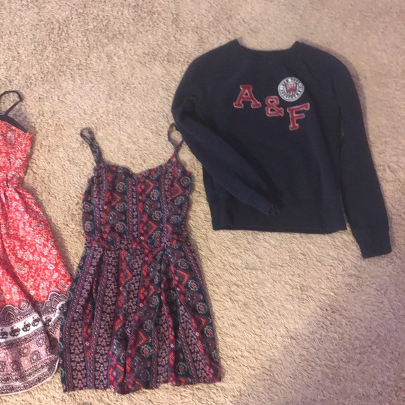 Clothing Bundle - Picture 5 of 8